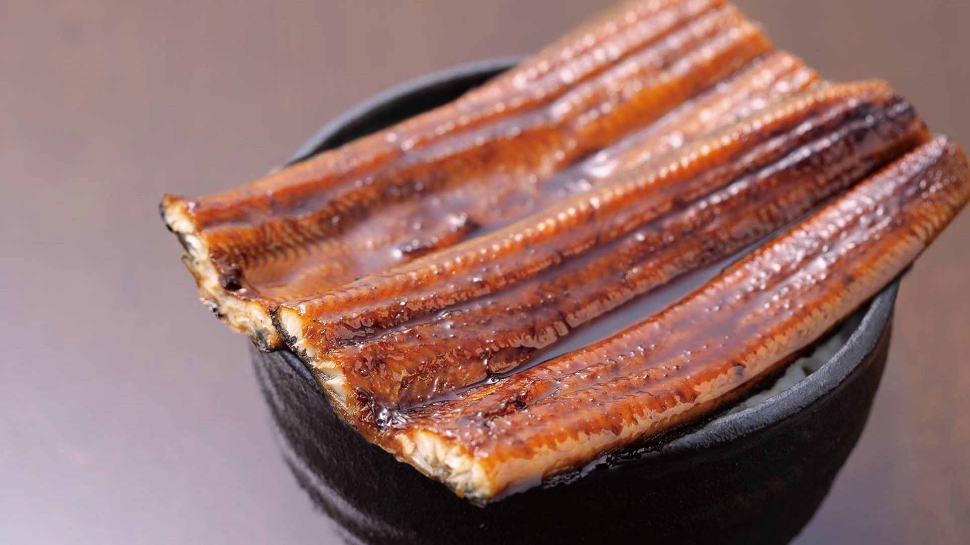 司の鰻【蒲焼き】2尾セット（鹿児島県産） | 土佐料理 司[つかさ